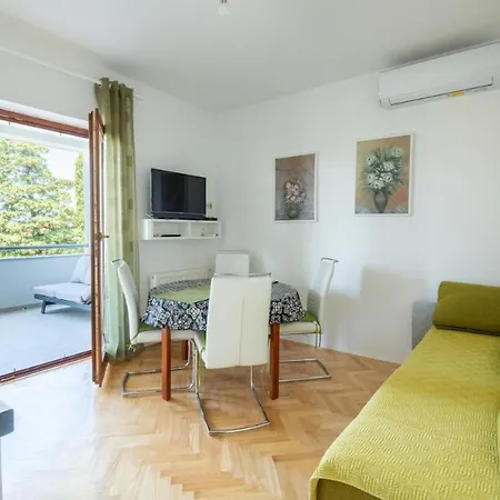 Ana Apartman